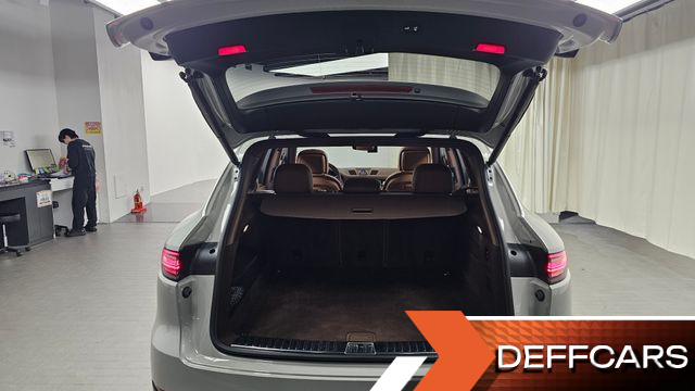 Porsche CAYENNE 3.0 PLATINUM EDITION купить на сайте DeffCars