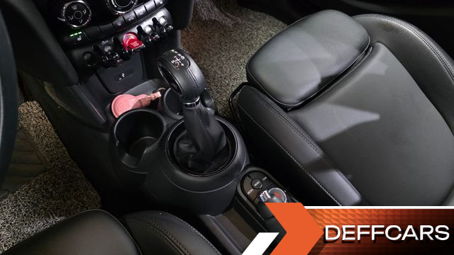 Mini COOPER 5Door Standard 3rd купить на сайте DeffCars