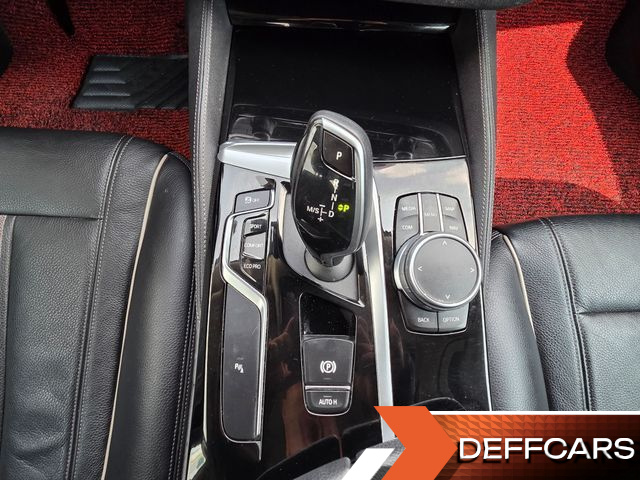 BMW 5-SERIES 520i Luxury купить на сайте DeffCars