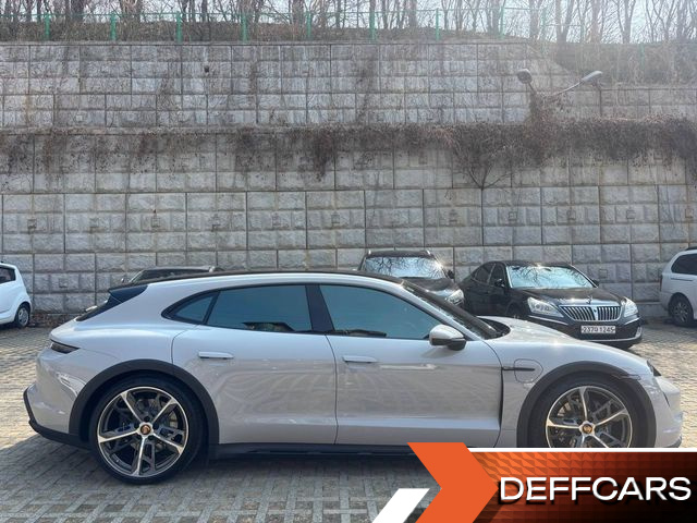 Porsche TAYCAN 4 Cross Turismo купить на сайте DeffCars