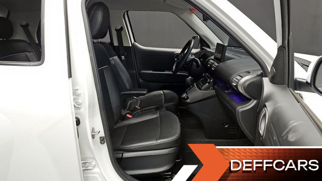 Hyundai CASPER Inspiration купить на сайте DeffCars