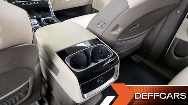 Kia CARNIVAL 9-Seater Noblesse купить на сайте DeffCars
