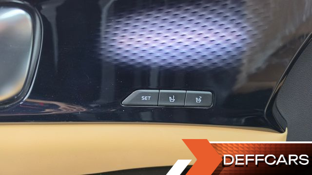 Kia CARNIVAL 7-Seater Signature купить на сайте DeffCars