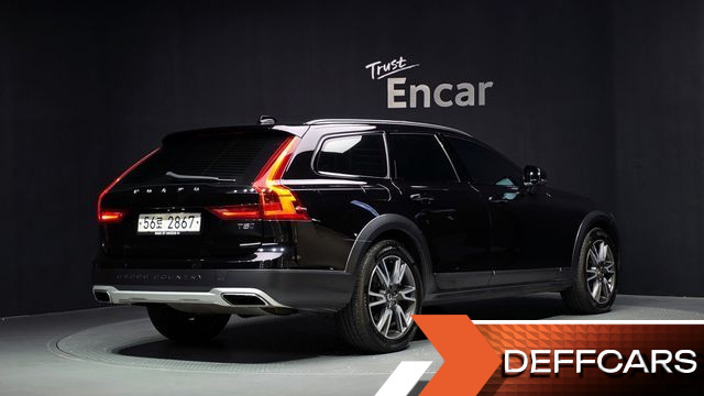 Volvo V90 T5 Pro AWD купить на сайте DeffCars