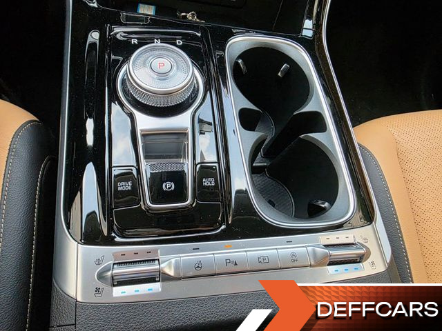 Kia CARNIVAL 9-Seater Noblesse купить на сайте DeffCars