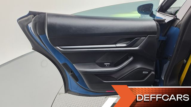 Porsche TAYCAN 4S купить на сайте DeffCars