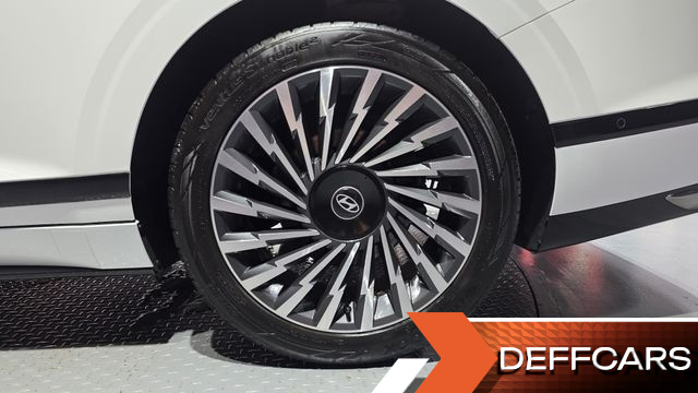 Hyundai GRANDEUR Calligraphy купить на сайте DeffCars
