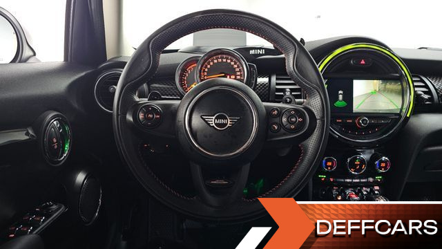 Mini COOPER 5Door Standard 3rd купить на сайте DeffCars