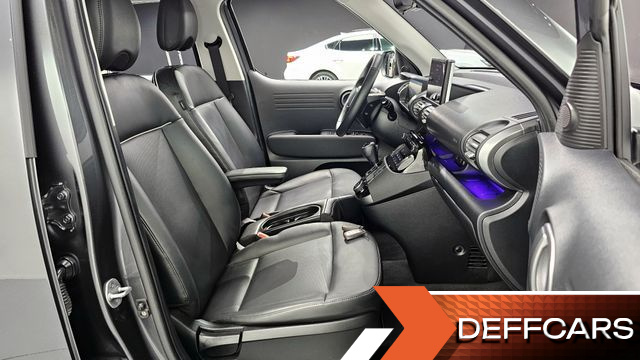 Hyundai CASPER The Essential купить на сайте DeffCars