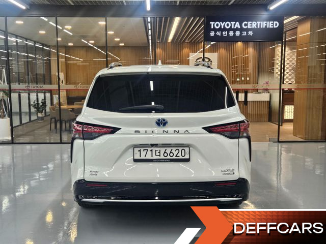 Toyota SIENNA 2.5 Hybrid AWD купить на сайте DeffCars