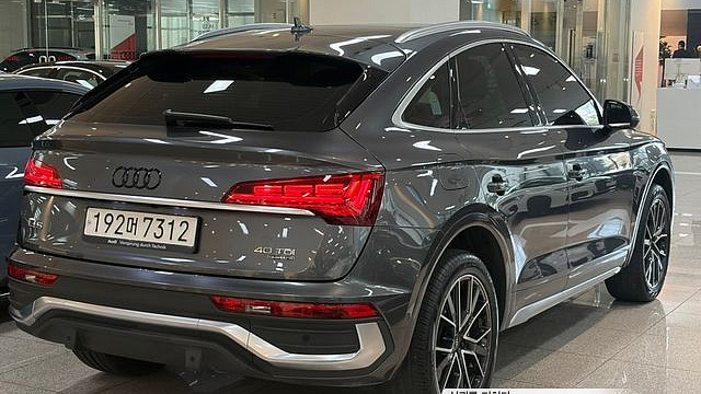 Audi Q5 40 TDI Quattro Premium Sportback купить на сайте DeffCars