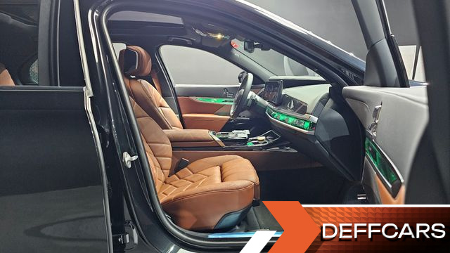 BMW 7-SERIES 740i xDrive M Sport купить на сайте DeffCars