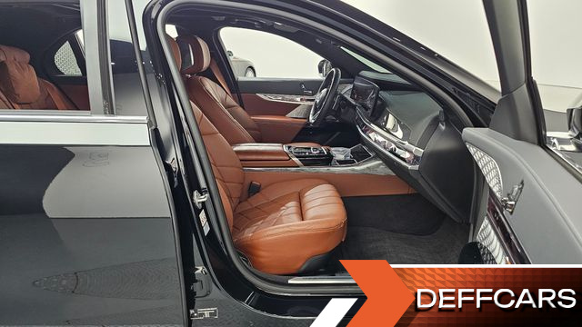 BMW 7-SERIES 750e xDrive M Sport купить на сайте DeffCars