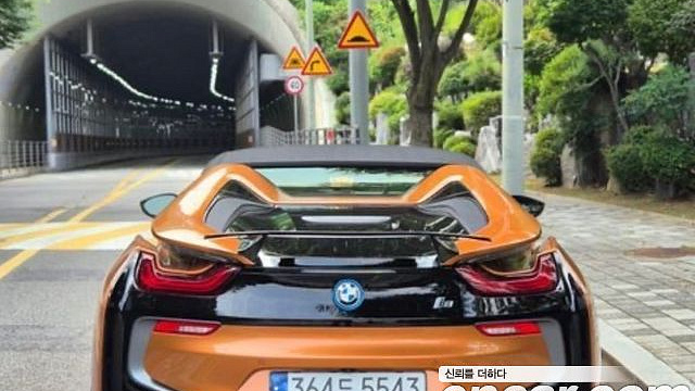 BMW I8 Roadster купить на сайте DeffCars