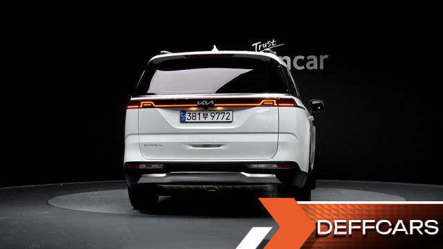 Kia CARNIVAL Gasoline 9-Seater Signature купить на сайте DeffCars