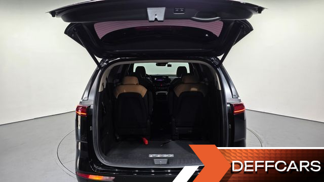 Kia CARNIVAL 9-Seater Noblesse купить на сайте DeffCars