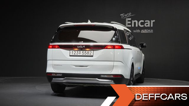 Kia CARNIVAL Gasoline 9-Seater Signature купить на сайте DeffCars