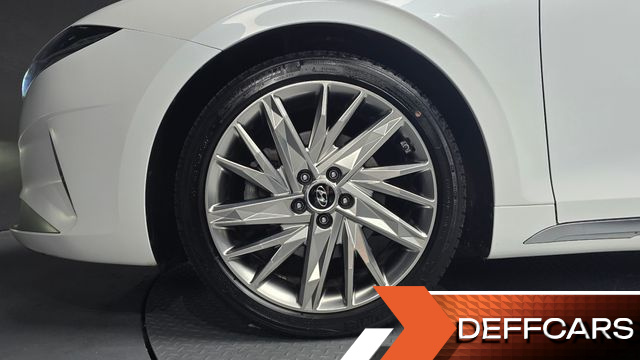 Hyundai GRANDEUR 2.5 Calligraphy купить на сайте DeffCars