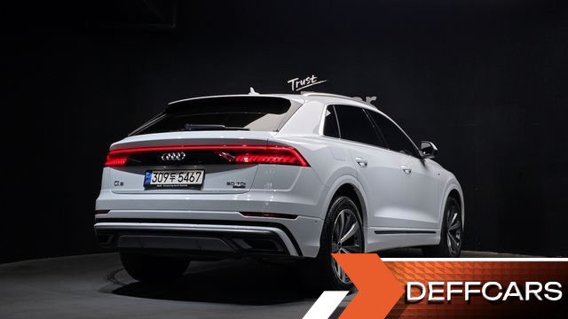 Audi Q8 50 TDI Quattro Premium купить на сайте DeffCars