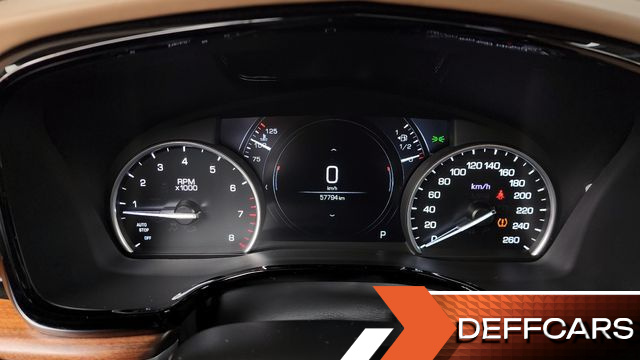 Cadillac XT5 3.6 Platinum купить на сайте DeffCars