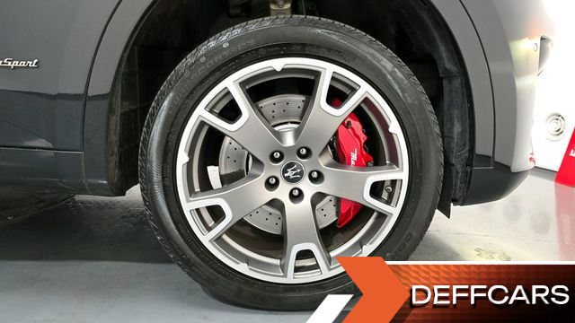 Maserati LEVANTE 3.0 AWD GranSport купить на сайте DeffCars