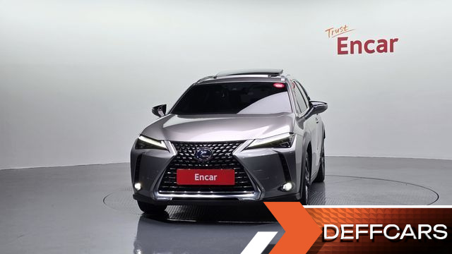 Lexus UX 2.0 AWD купить на сайте DeffCars