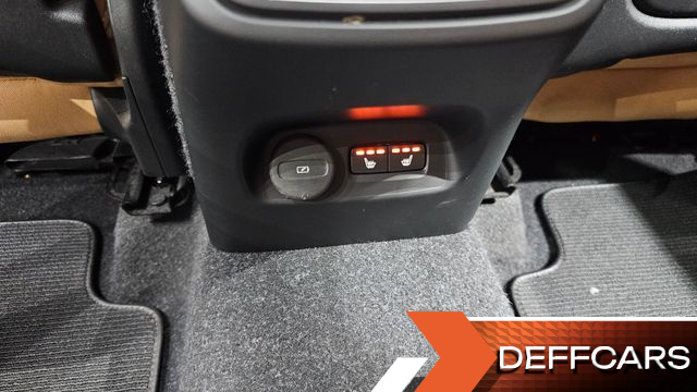 Volvo XC40 T4 Inscription купить на сайте DeffCars