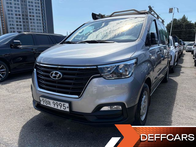 Hyundai STAREX Van 3-Seater Style купить на сайте DeffCars