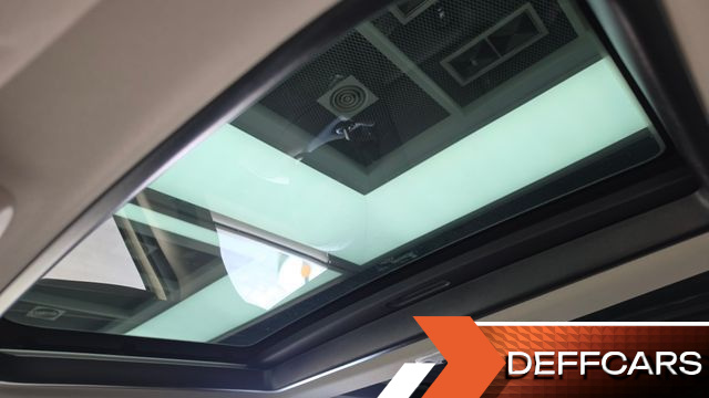 Mini COOPER 5Door Classic Plus Launch Pack Third Generation купить на сайте DeffCars