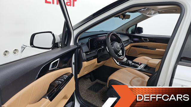 Kia CARNIVAL 9-Seater Signature купить на сайте DeffCars