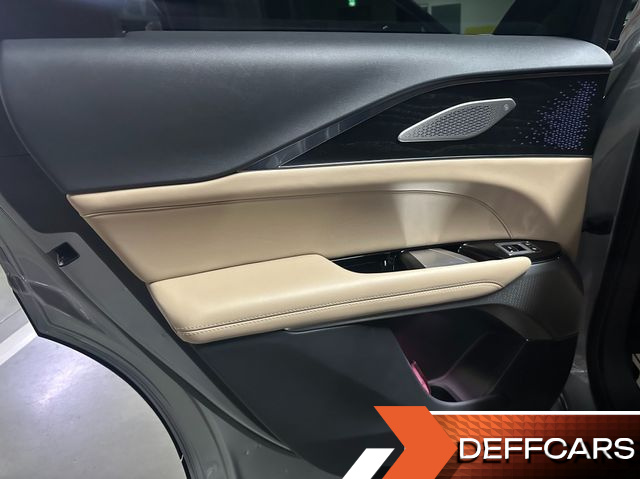 Cadillac LYRIQ Sport купить на сайте DeffCars