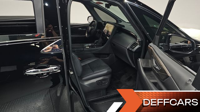Toyota ALPHARD 2.5 HEV Executive AWD купить на сайте DeffCars