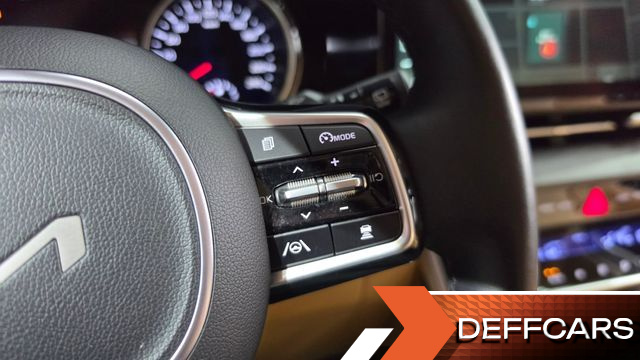Kia CARNIVAL Diesel 9-Seater Prestige купить на сайте DeffCars