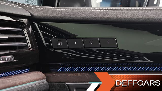 Volkswagen TOUAREG 3.0 TDI Prestige купить на сайте DeffCars