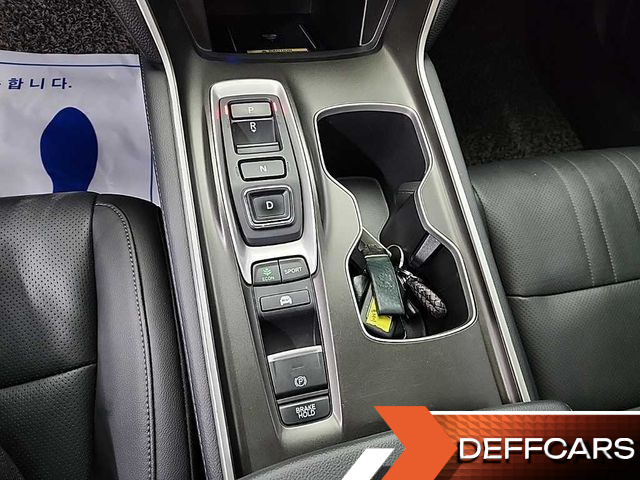 Honda ACCORD 2.0 Hybrid Touring купить на сайте DeffCars