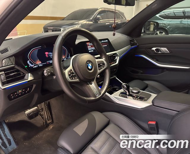 BMW 3-SERIES 320i Touring M Sports купить на сайте DeffCars