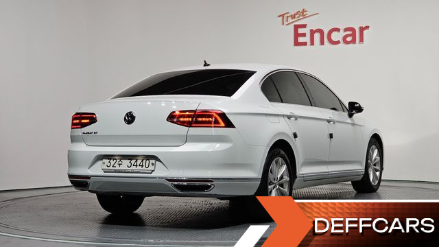 Volkswagen PASSAT 2.0 TDI купить на сайте DeffCars