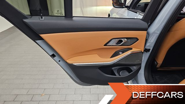BMW 3-SERIES 320i M Sport купить на сайте DeffCars