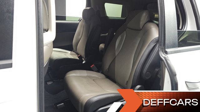 Kia CARNIVAL HEV 9 seater Prestige купить на сайте DeffCars