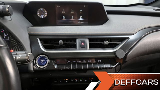 Lexus UX 2.0 2WD купить на сайте DeffCars