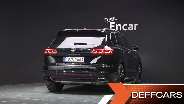 Volkswagen TOUAREG 3.0 TDI R-Line купить на сайте DeffCars