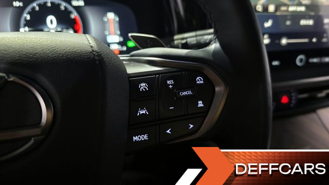 Lexus LM 500h Royal купить на сайте DeffCars