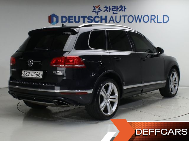 Volkswagen TOUAREG V6 3.0 TDI R-Line 7P5 купить на сайте DeffCars