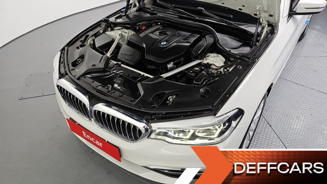 BMW 5-SERIES 530i xDrive Luxury Plus купить на сайте DeffCars