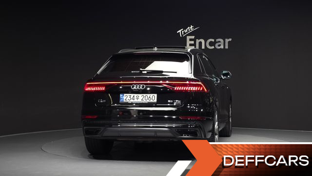 Audi Q8 55 TFSI Quattro Premium купить на сайте DeffCars