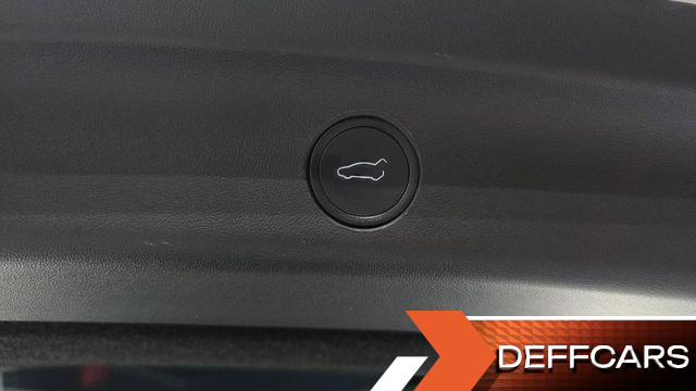 Tesla MODEL Y Long Range AWD купить на сайте DeffCars