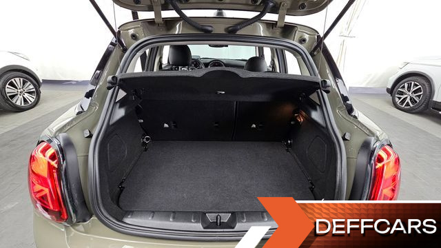 Mini COOPER 5Door Standard 3rd купить на сайте DeffCars