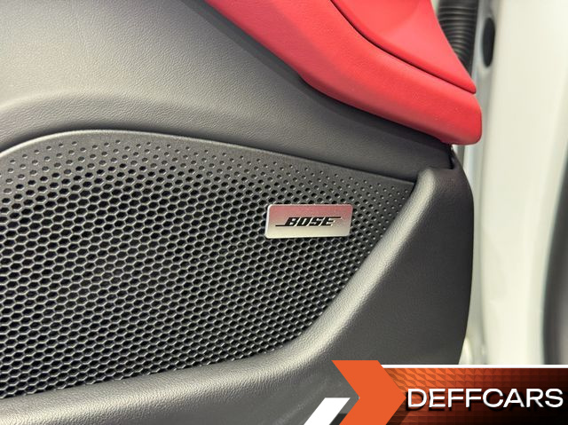 Porsche TAYCAN Turbo купить на сайте DeffCars