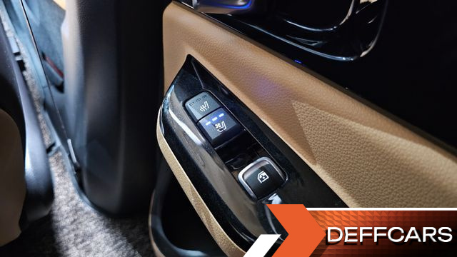 Kia CARNIVAL Gasoline 7-Seater Signature купить на сайте DeffCars