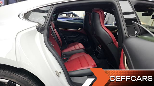 Porsche TAYCAN Base купить на сайте DeffCars